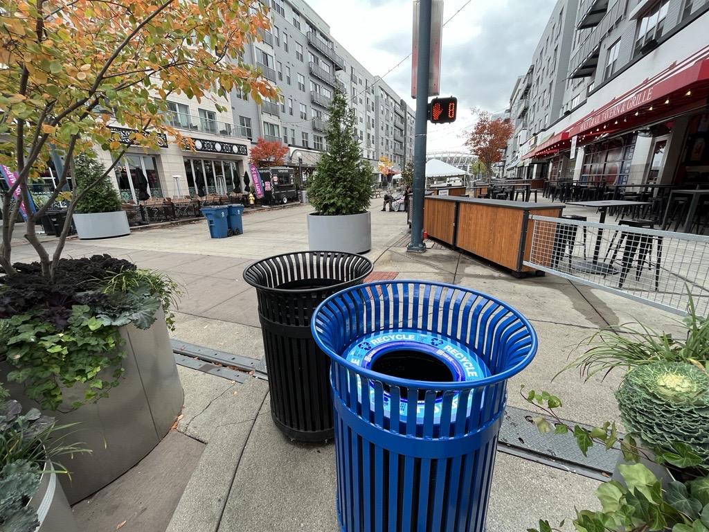New Recycling Can in the DORA District